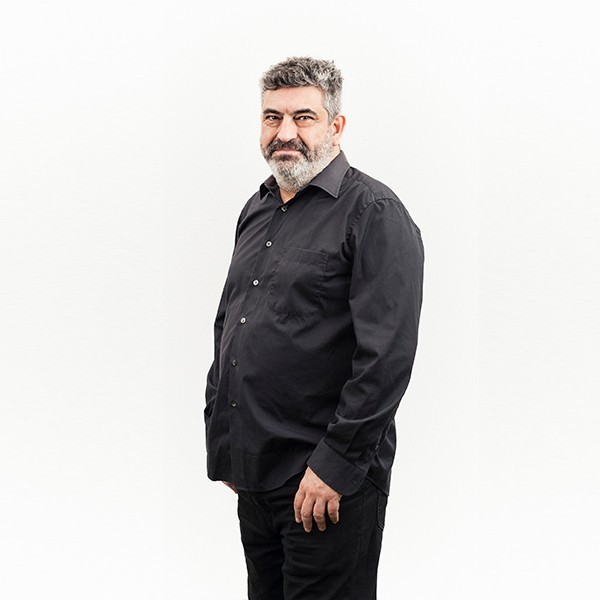 Carlos Jim  nez