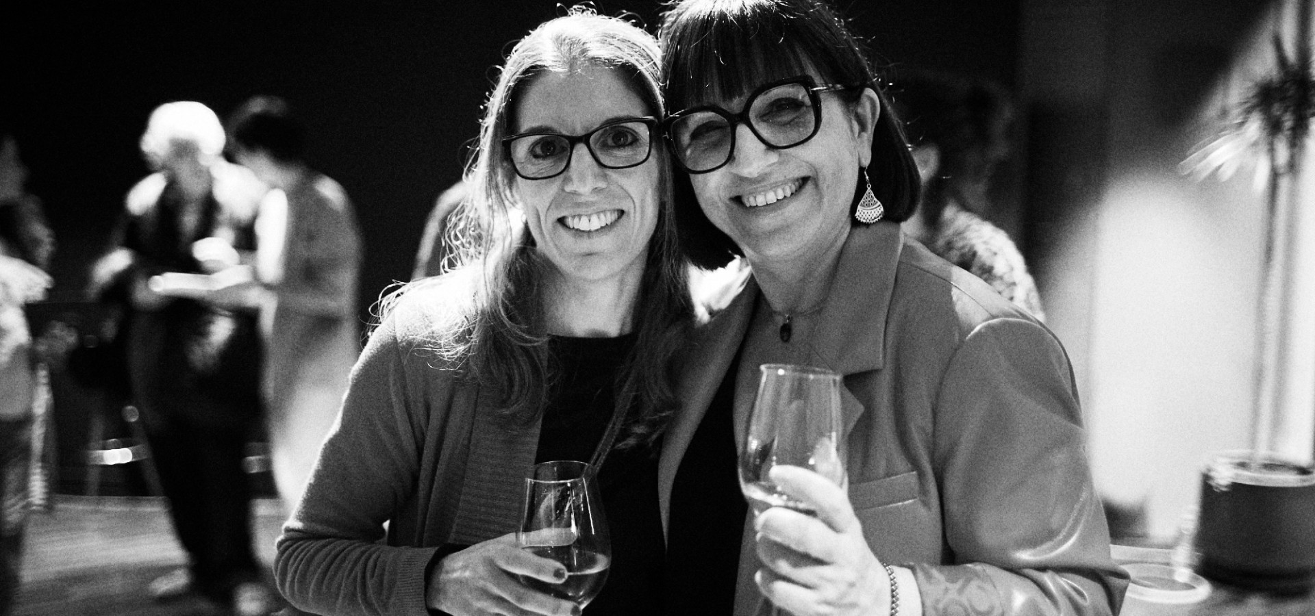 16 12 25 lectura nominados brindis y entrevistas