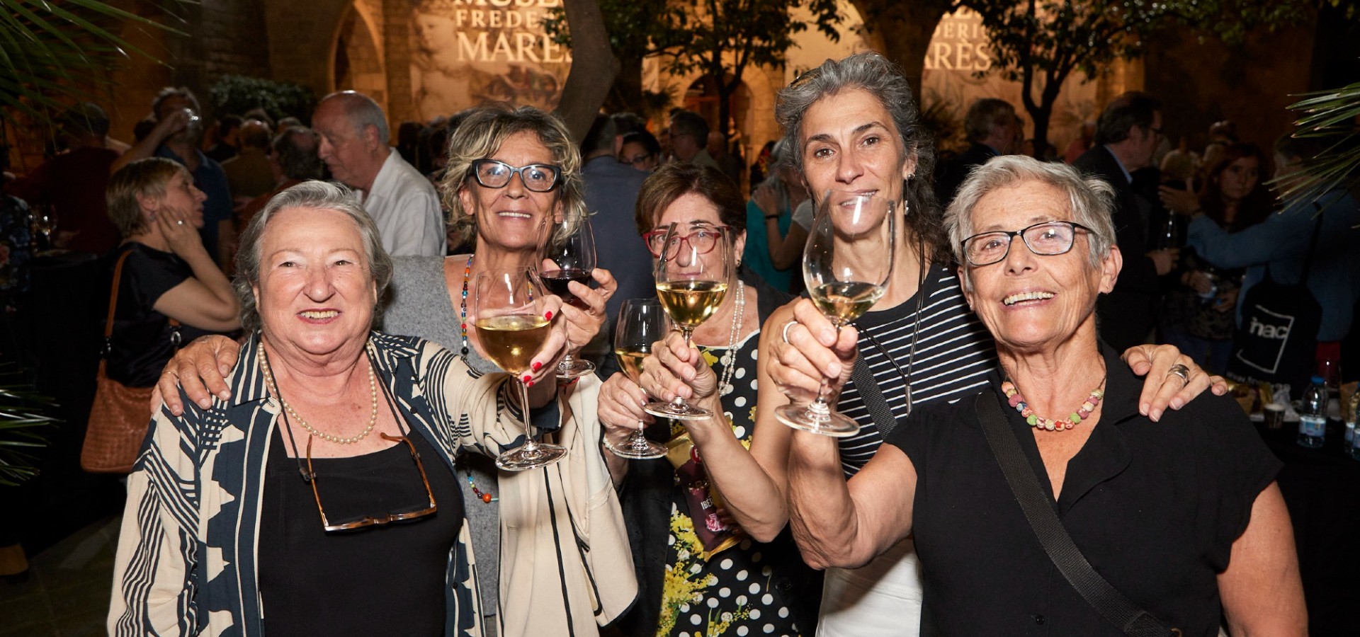 brindis y patrocinadores
